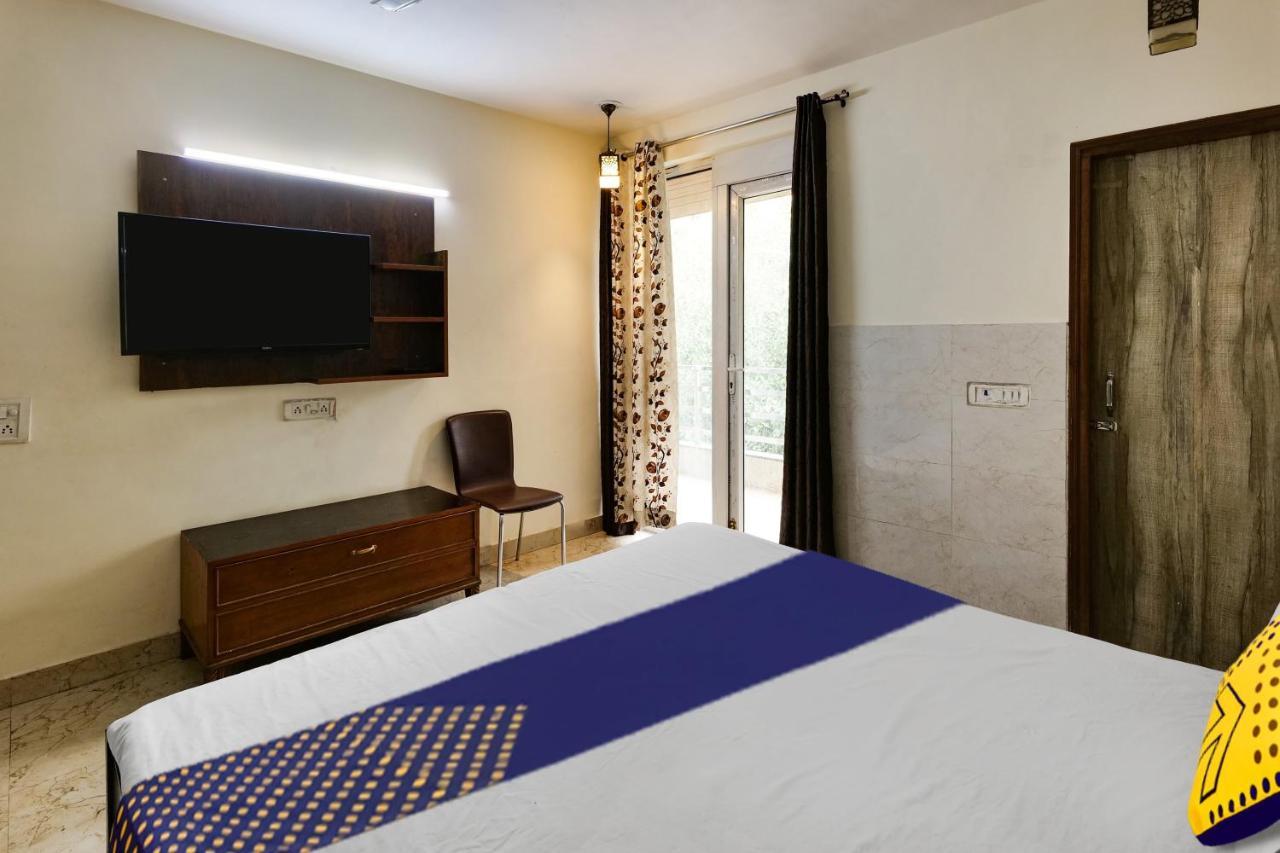 Oyo Flagship 81486 Hotel Mahalaxmi Guesthouse Nueva Delhi Exterior foto